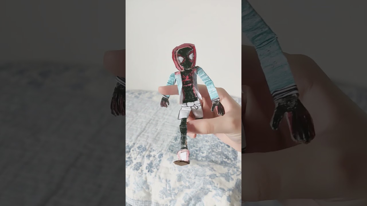Boneco de papel do miles Morales 