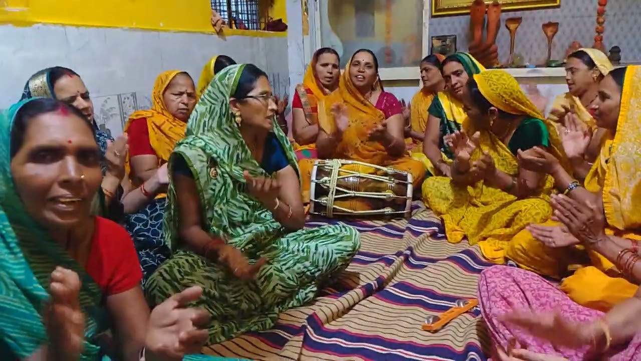 कान्हा 👑राधा🫅जी और💃 गुजरिया का बहुत सुंदर 💃💃 विवाद💃 सरला साड़ी 👌👌वाह मेरा# निमाड़#