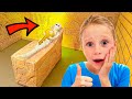ناستيا وإيفلين في البيت المسكون | قصص هالوين مضحكة للأطفال