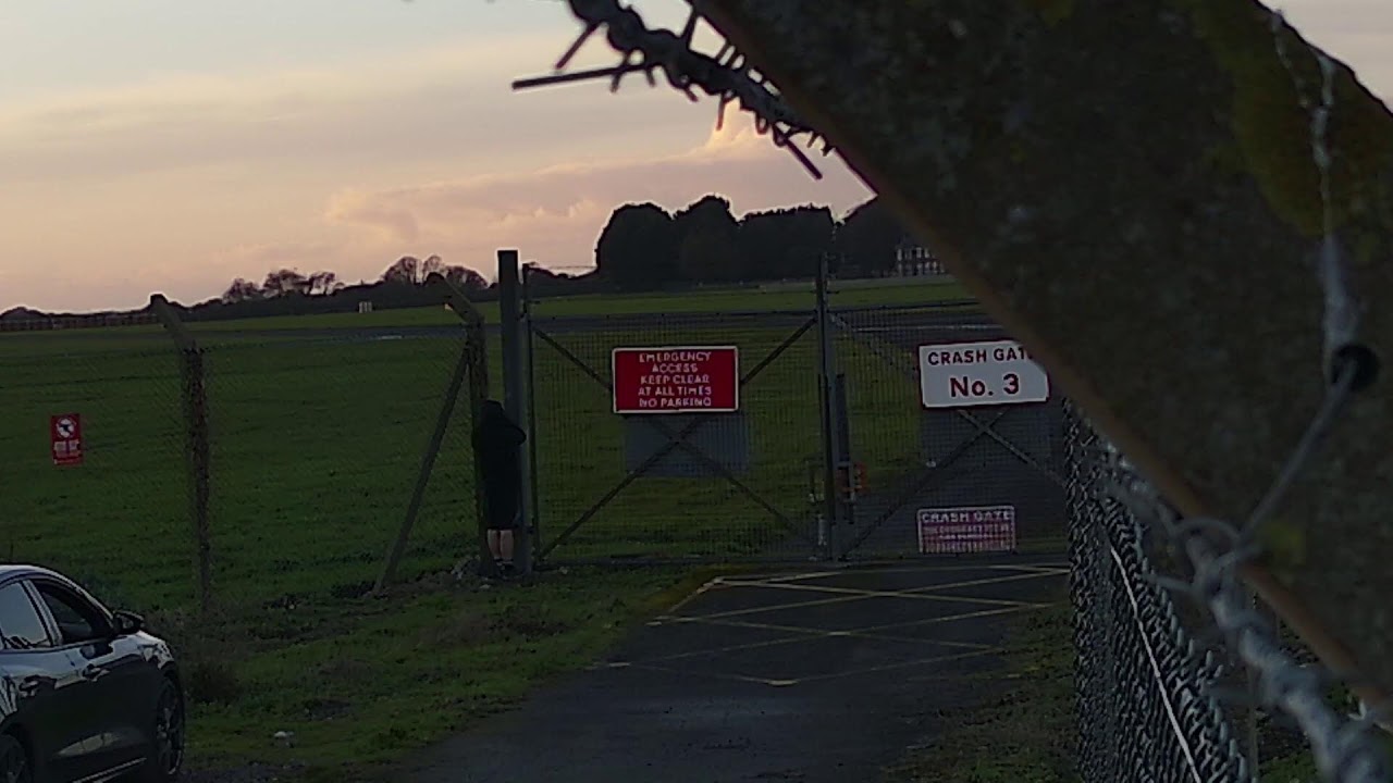 MOD St Athan EGSY Live 