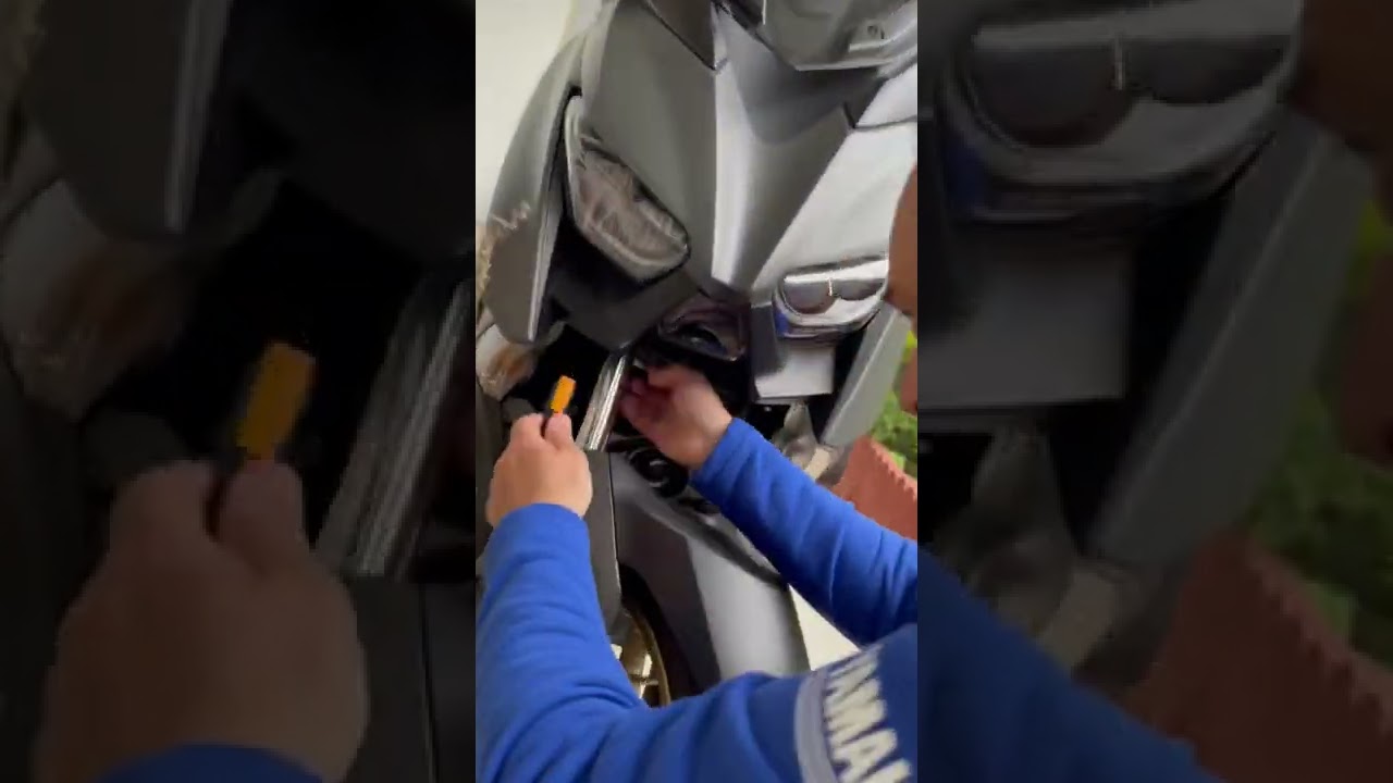 YAMAHA battery charger YEC9 Tech Max 300 YouTube