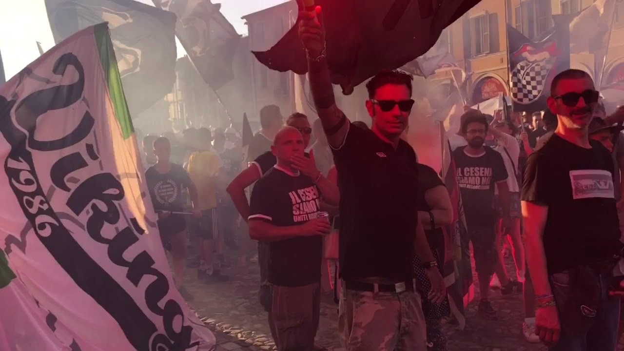 La Marcia Degli Ultras Dell’a.c. Cesena per il Fallimento