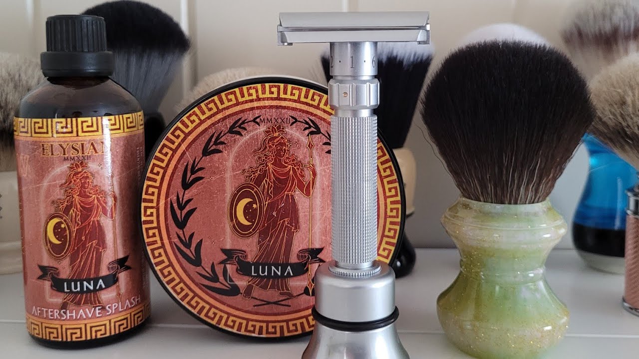 Wetshaving: Review of Frank shaving brush G5 knot, Elysian soap - Luna