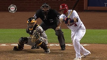 PIT@STL: Molina rips a go-ahead RBI single to right