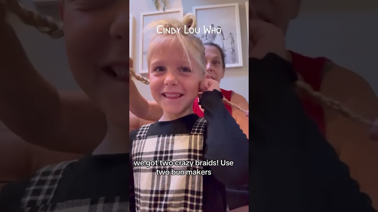 Our annual Cindy Lou Who hair 😍😍 . . . #cindylou #cindylouwho #cindylouwhohair #hair #hairtutorial