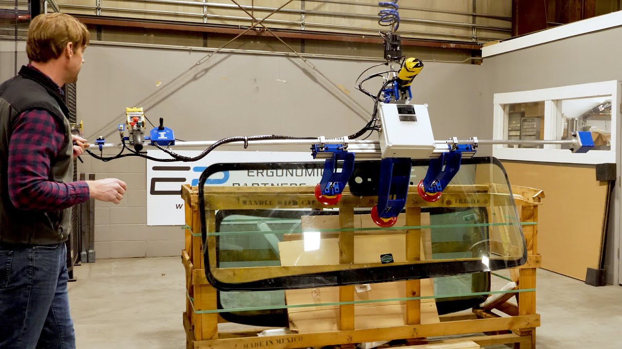 Vacuum Lift Assist for Bus Windshield YouTube