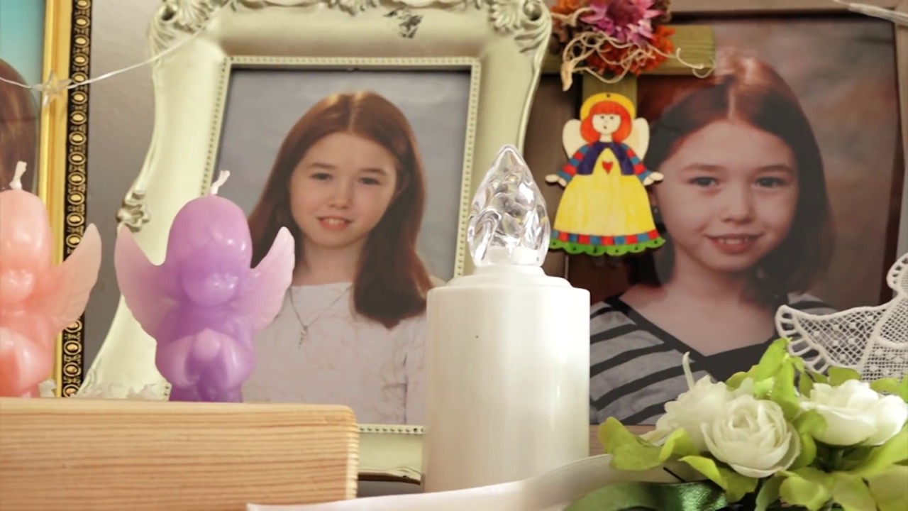 SZÜLŐSZOBA 15 év múlva: Móni és Emma története