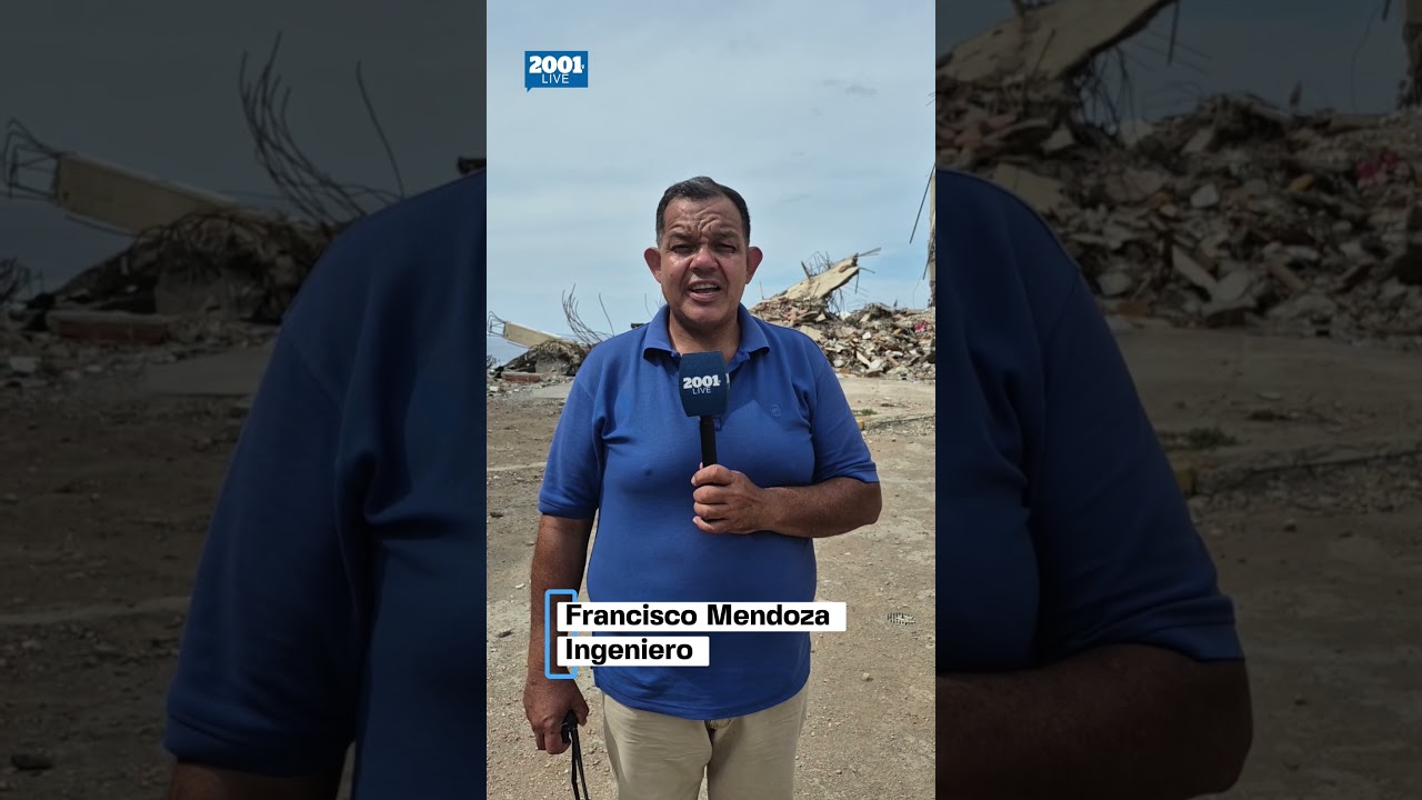 Rescatistas realizan labores de extracción de cuerpos en Belo Horizonte, Playa Grande