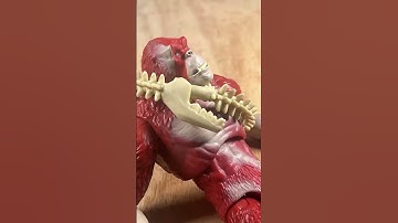 Skar King gets beat up 🤕 #stopmotion #godzilla #godzillaxkongthenewempire #skarking #hiyatoys #toho