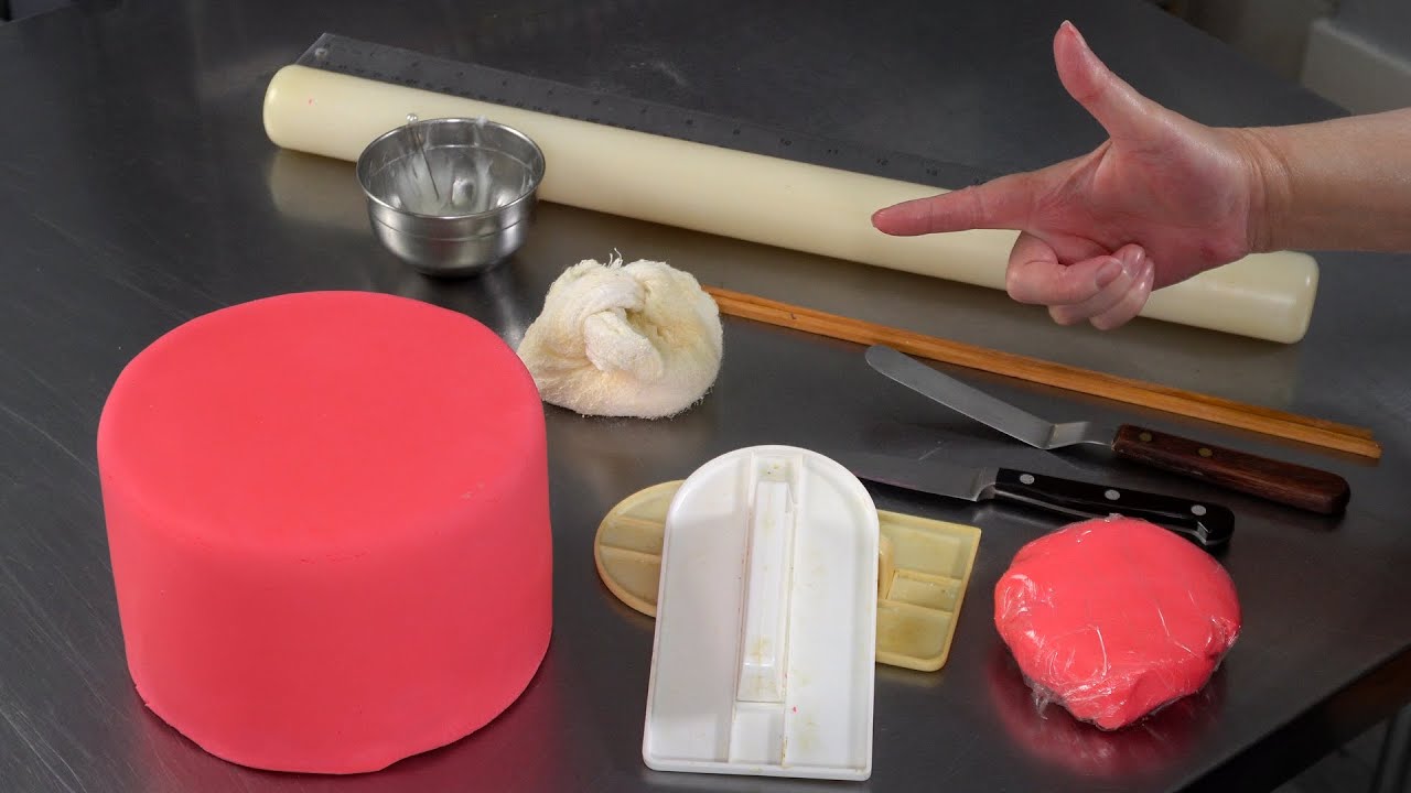 How to Cover a Cake with Fondant [ Cake Decorating For Beginners ]
