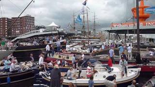 Download Lagu Sail Amsterdam 2010 - IJ-haven / Jan Schaeferbrug - drukte!! MP3
