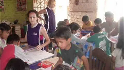 SOS peruanitos Want to volunteer? Come to Peru by Giancarlo Chirinos