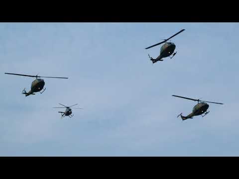 【観閲飛行（ヘリ9機）】陸上自衛隊第10師団創立57周年記念行事 守山駐屯地 2019.10.27