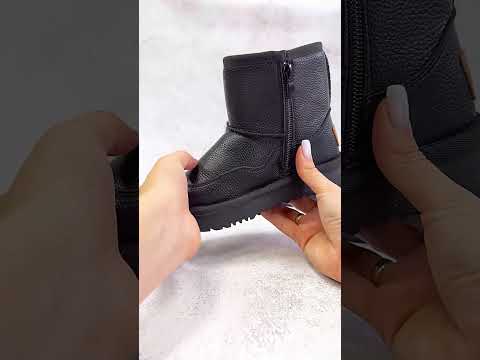 Детские теплые угги унисекс для мальчиков и девушек зимние, теплые зимние ботиночки на снег. Размер: 29,30, видео 1