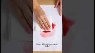 Remova manchas de batom de roupas usando laca para cabelo #Shorts