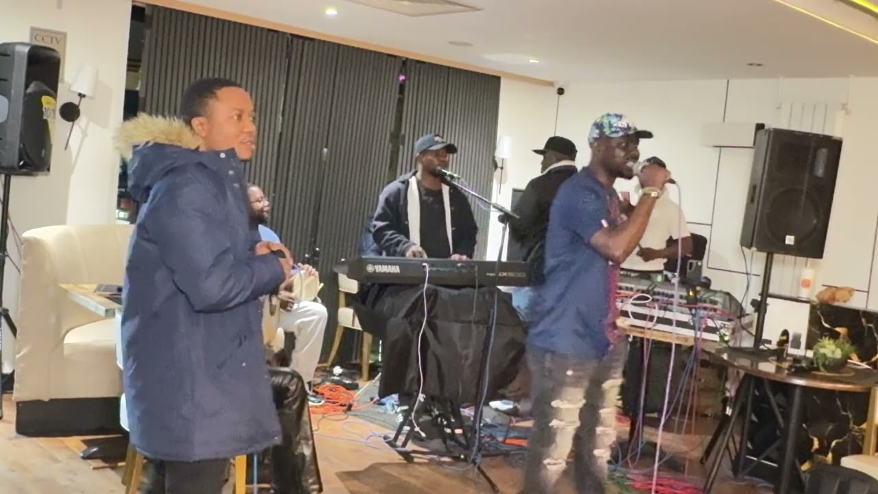 OTUNBA TUNJI AT DARE SPECIAL MELODY BOXING DAY LIFFEY VALLEY DUBLIN REPUBLIC OF IRELAND 