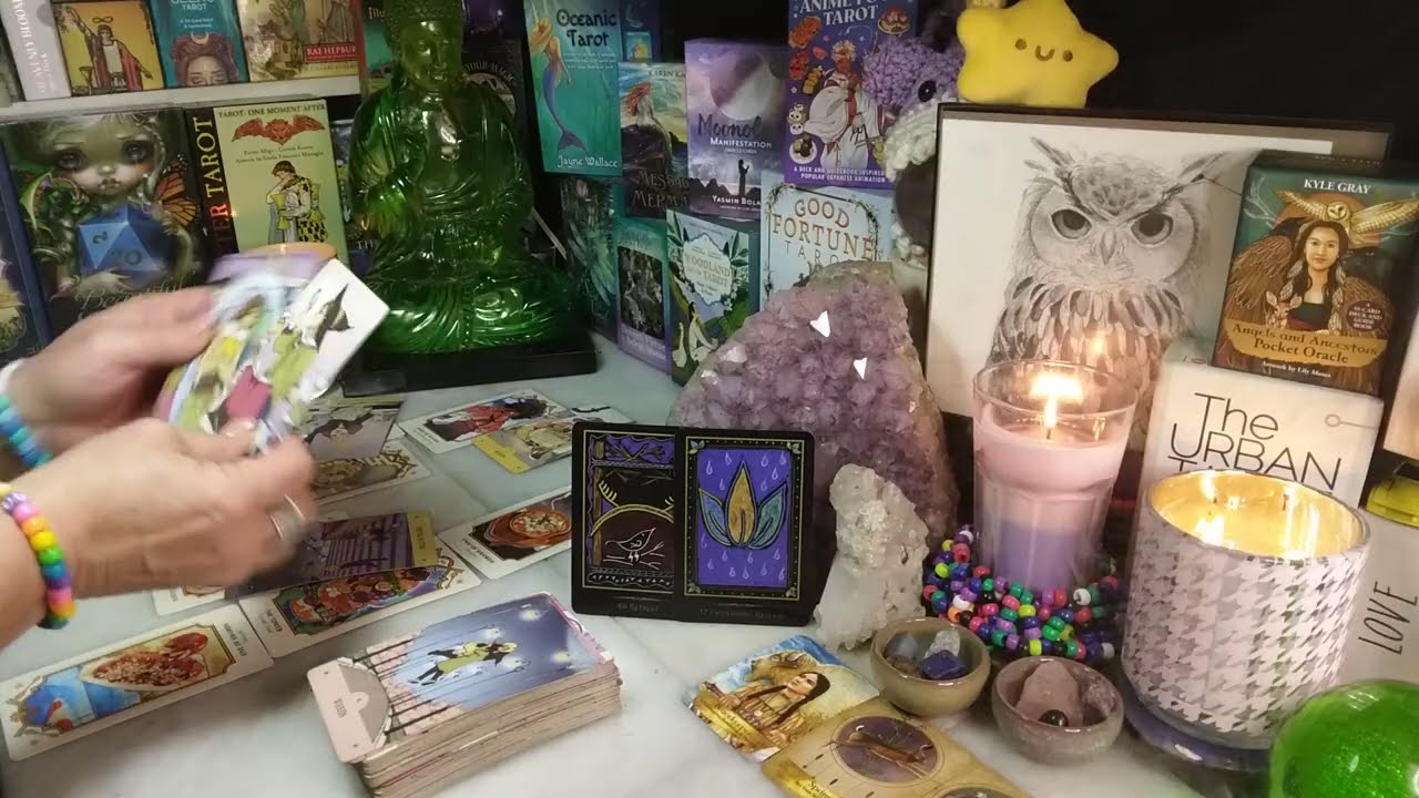 ВОДОЛЕЙ: Кто этот человек, который плачет по тебе? Если ты не отвечаешь на их сообщения, они сами...