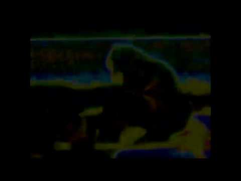 lil skeleton- river auf YouTube ansehen lil skeleton- river auf YouTube ansehen