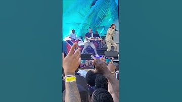 Thumbnail of Kes singing Mental Day in central park