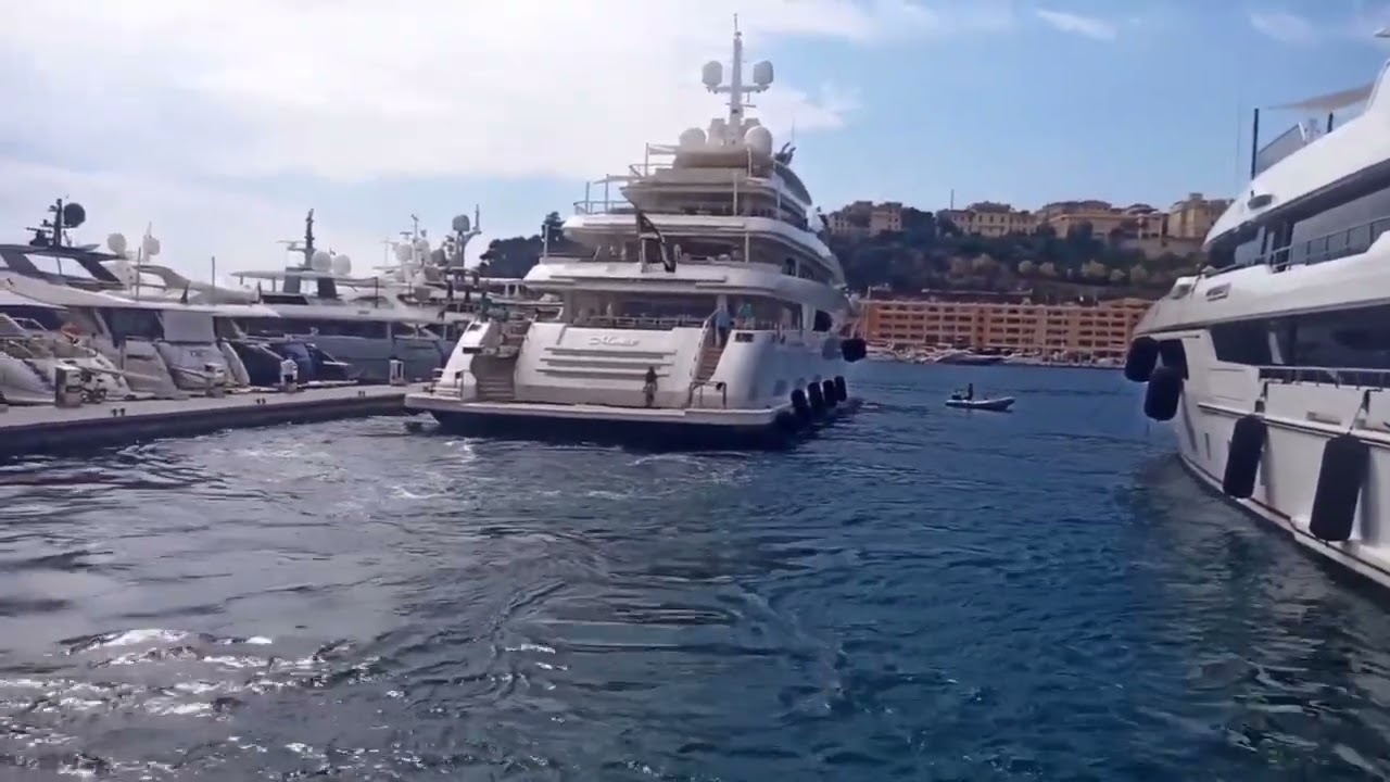 mimtee bikini yacht owner