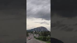 Imagine Driving Here… 🚗🌍 Most Relaxing Road View