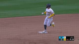 William Contreras' 10th homer of the 2026 season is a 3-run WALKOFF WINNER