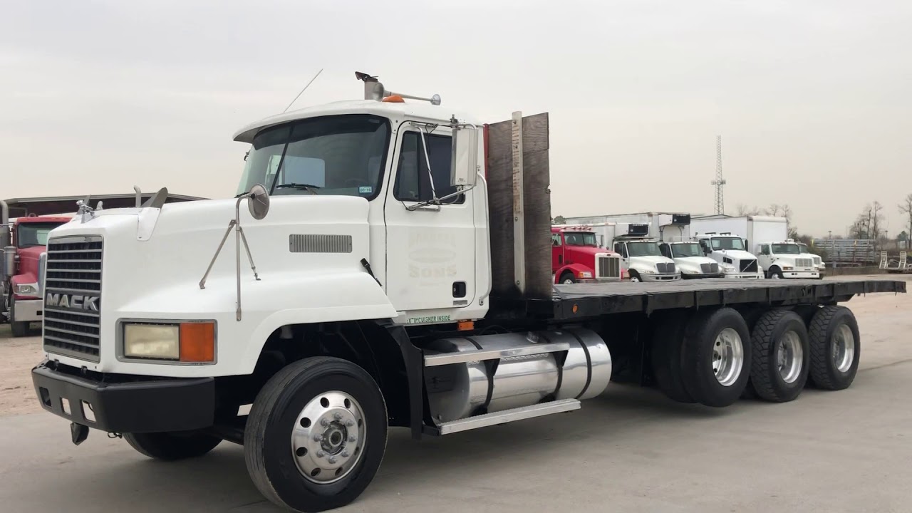 MACK TRI AXLE FLATBED TRUCK YouTube