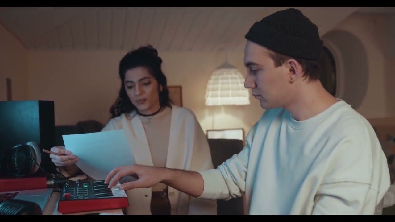 Shoulda Woulda Coulda contemporary Blues vocal duet featuring Brian Hayes on Baritone Saxophone