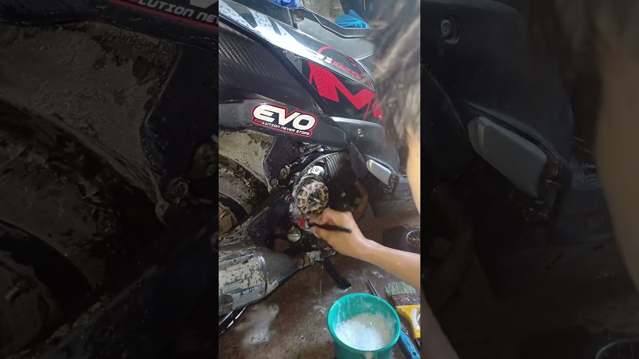 How to remove magneto mio i 125 | Magneto cleaning