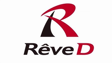 Reve D Team Driver JB showing the front lower arms a knuckles in action.