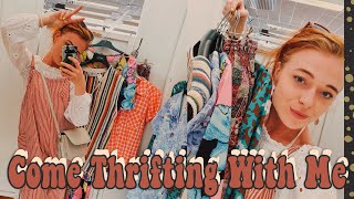 Come Vintage Hunting with Me In Danish Thrift Shops