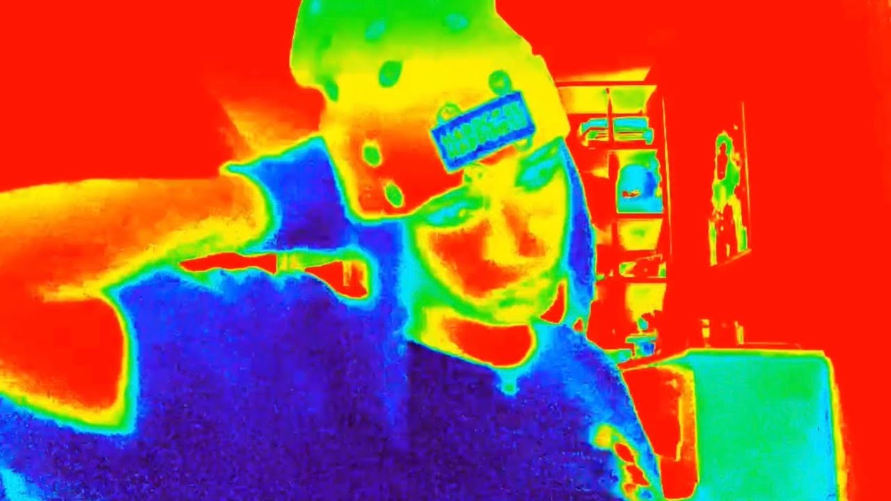 Marra Finn - Little bitch (Official Lyric Video)