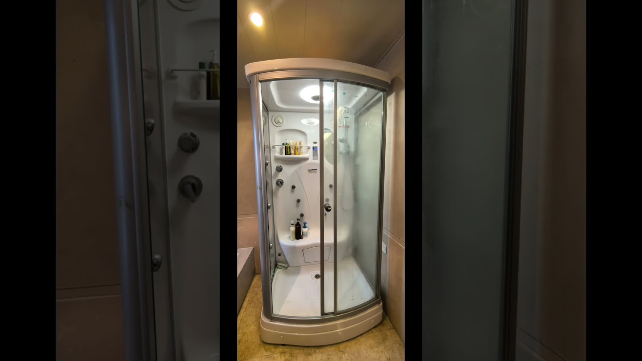 Luxury Black Sector Sliding Steam Shower Cabin with Whirlpool Bathtub / 
