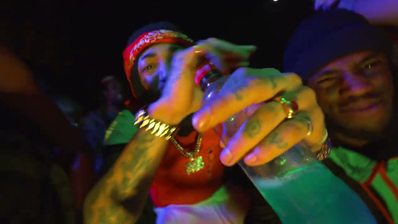 Weedy  Blue - BiggAss  (clip officiel) ft  Miamort