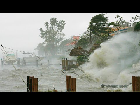 170 km/h (105 mph)️ ❗ Tropical cyclone Seroja passed through 1000 km (621 mph) of Western Australia.