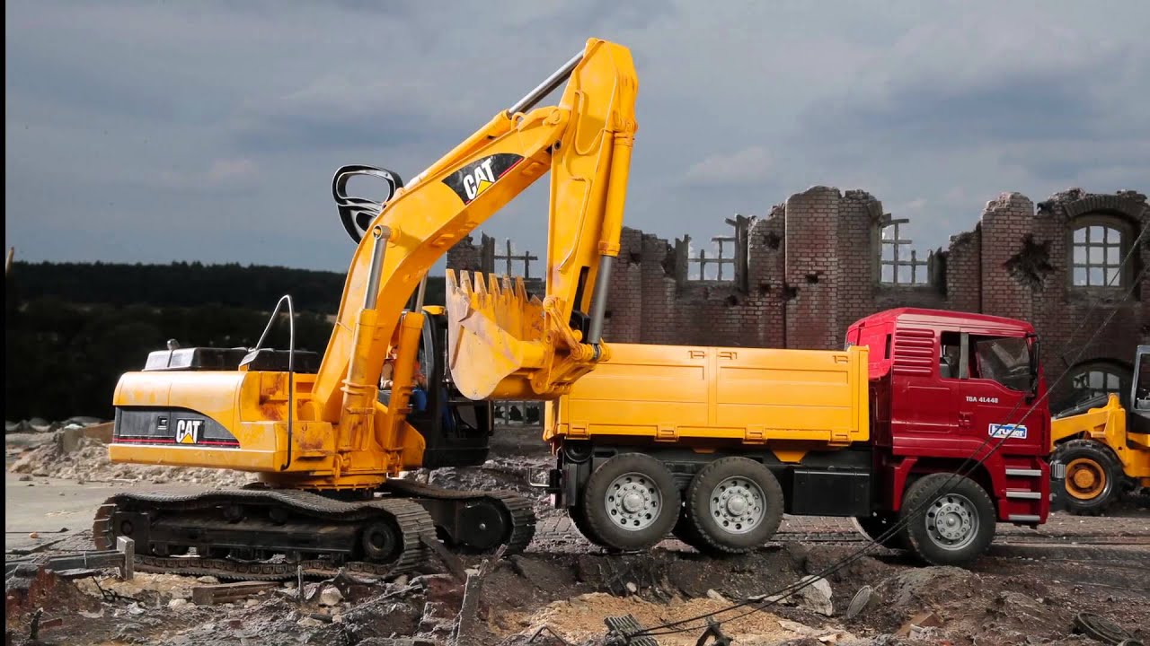 BRUDER Excavator TRUCK Video ♦ STOP MOTION Film ♦ Bruder Construction site