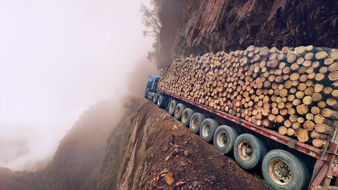 5 World's Truck Loading Climbing Work, Heavy Extreme Logging Truck Haul ...