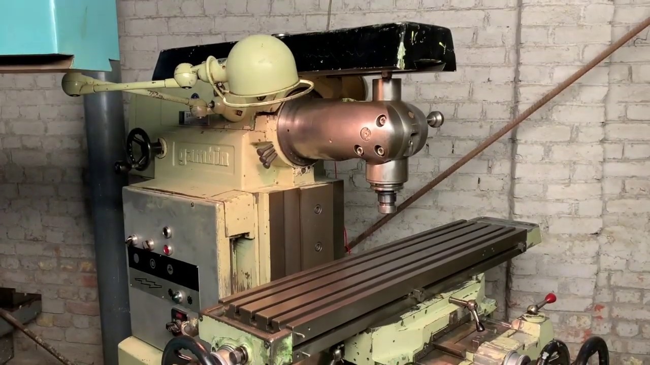 Universal Milling Machine - Gambin 10N - YouTube