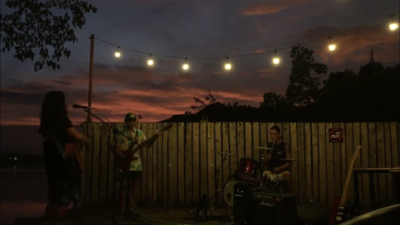Bootleg Rascal - sticky fingers (Zach King Cover) Bootleg Rascal - sticky fingers (Zach King Cover)