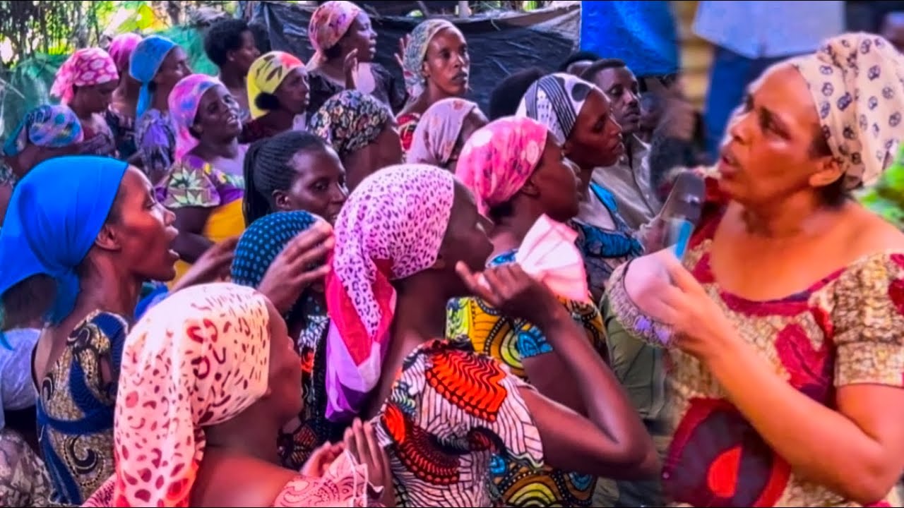 NYABIHEKE// Abagore Buzuye Umwuka  mugitaramo cyabayumbe