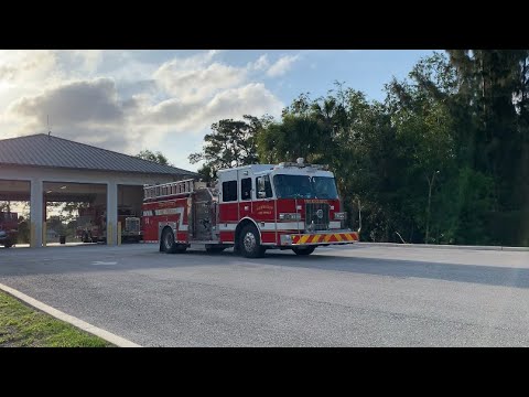 *Car Beeps At Fire Truck* Palm Beach County Fire Rescue Engine 14 ...