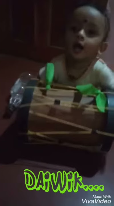 Baby's Watsap status ...Vandodi padi vilayum