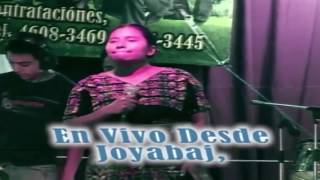 Video thumbnail of "Algo esta cayendo aquí - Martina Osorio"