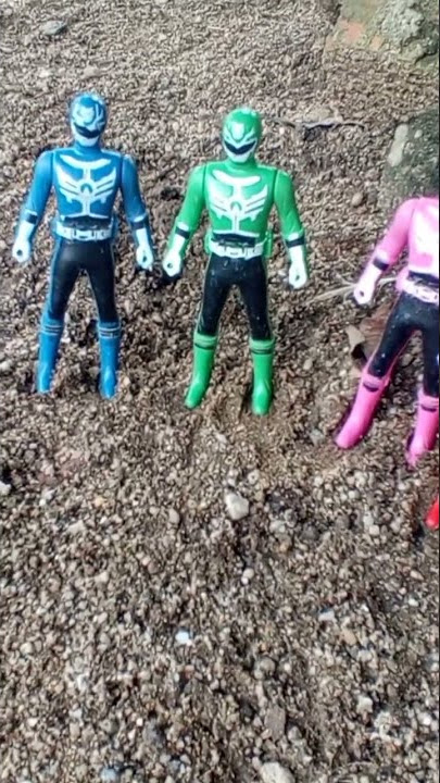 mainan power ranger