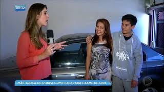 Mãe E Filho Trocam De Roupa Em Exame De Cnh E Foto Viraliza Na Internet