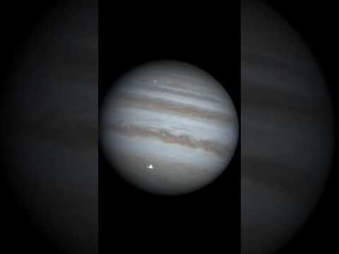 Что-то упало на Юпитер