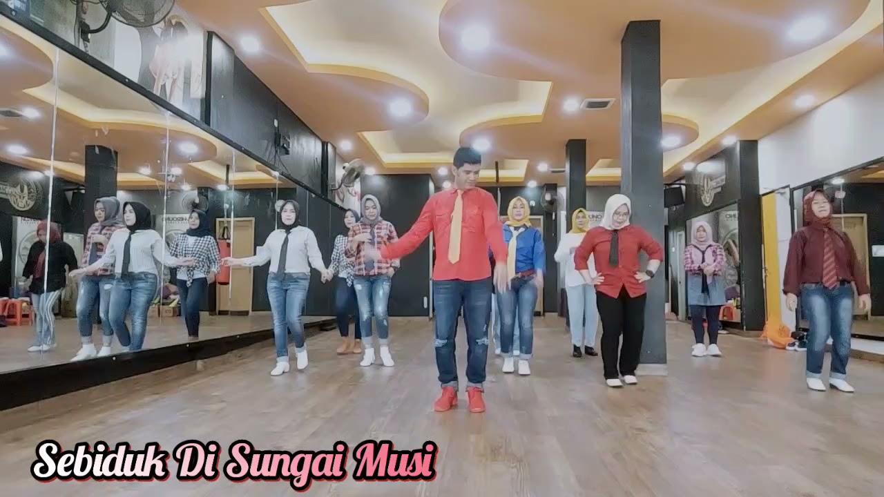 Sebiduk Di Sungai Musi Line Dance / Choreo by Muhammad Yani / Demo by Numero Uno Palembang