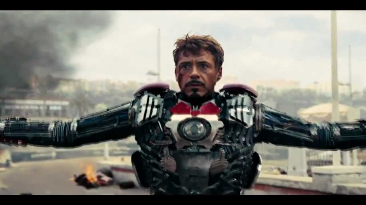 Iron Man 2 Suitcase Armor Mark V - YouTube