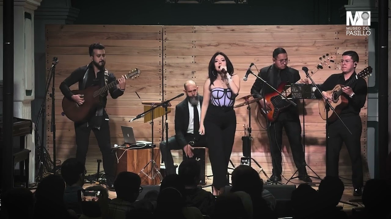 Grupo Diamante EC - Huye de mi / Nada Soy / Cariñito