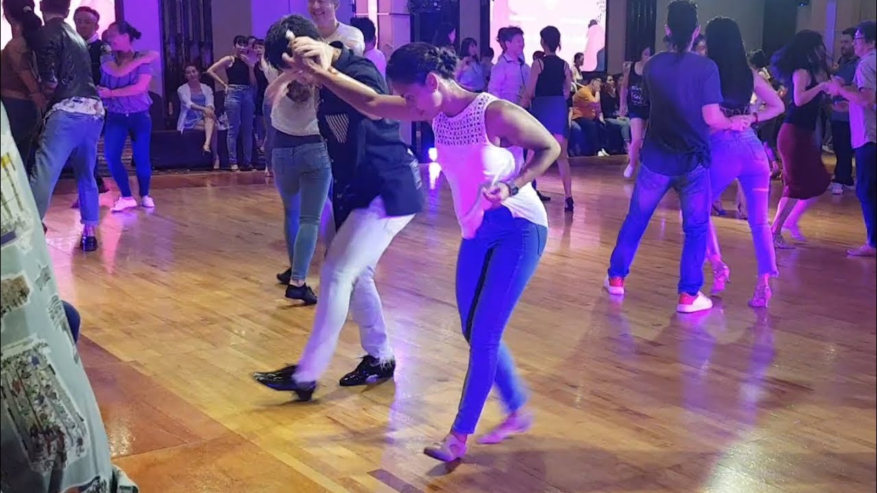 Magna Gopal & Ssik HyeonSik Kim Salsa Dancing @ Taiwan Salsa Carnival
